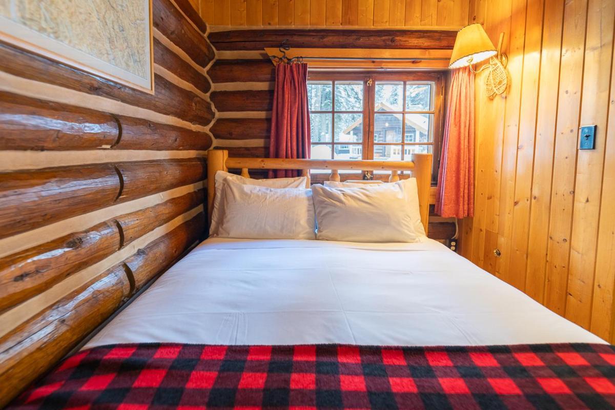 Storm Mountain Lodge & Cabins Castle Junction Exteriér fotografie