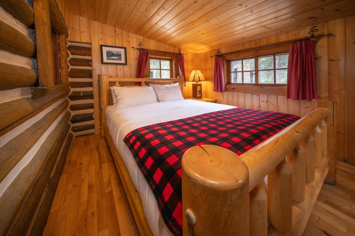Storm Mountain Lodge & Cabins Castle Junction Exteriér fotografie